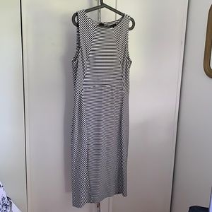 Banana Republic sleeveless, geometric midi dress